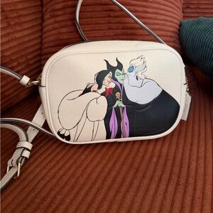 Disney Villains White and Black Crossbody Bag